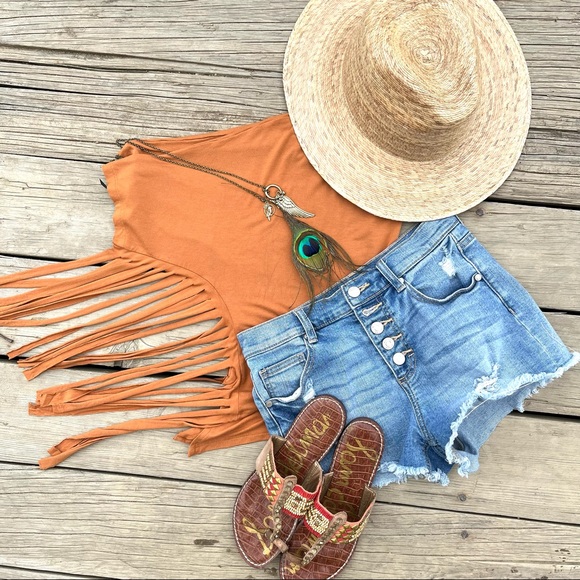 noun Tops - NOUN RUST COLOURED FRINGE TSHIRT- SIZE SMALL